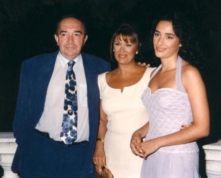 Gülşen Bubikoğlu'nun Kızı Zeynep, Başarılarıyla Parmak Isırtıyorr..