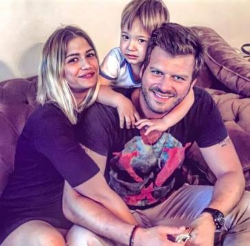 Kıvanç Tatlıtuğ'un kız kardeşiyle fotoğrafı sosyal medyayı salladı