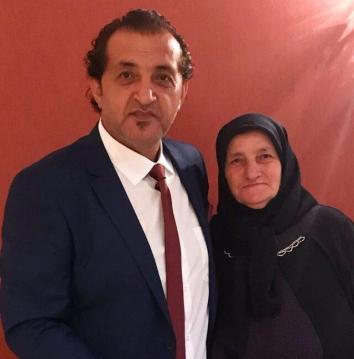Annesinin kopyası! Şef Mehmet Yalçınkaya'nın annesini gören inanamadı
